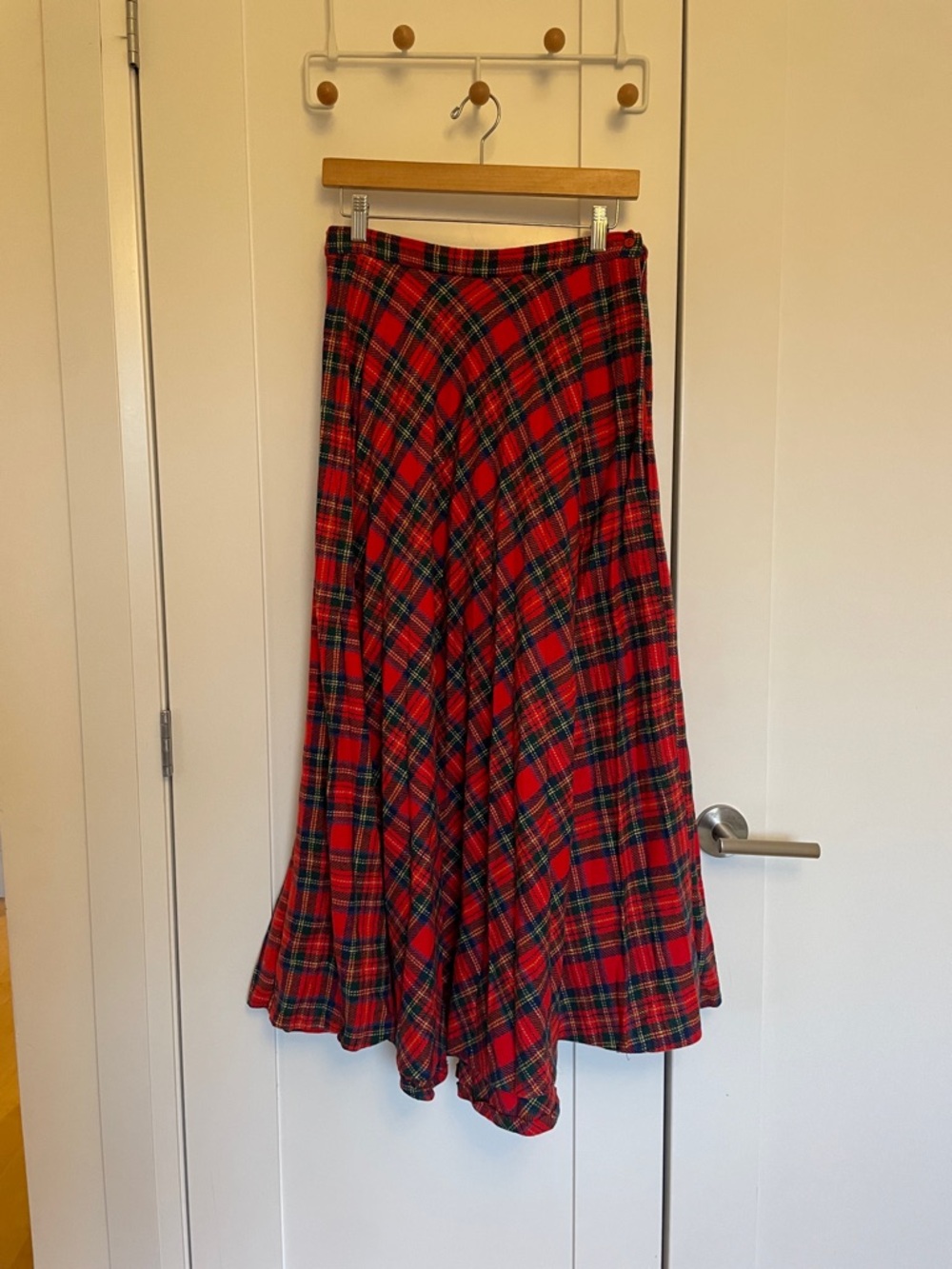 Red Plaid A-Line Midi Skirt - Picture 5 of 9
